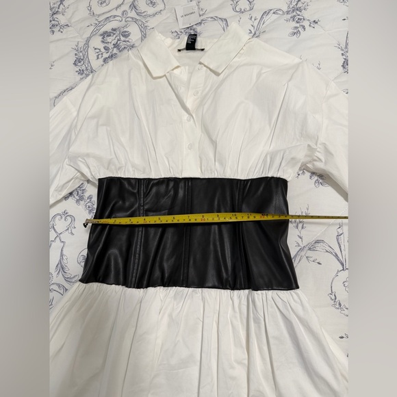 Forever 21 White Mini Dress with Black Waist Detail - Picture 5 of 6